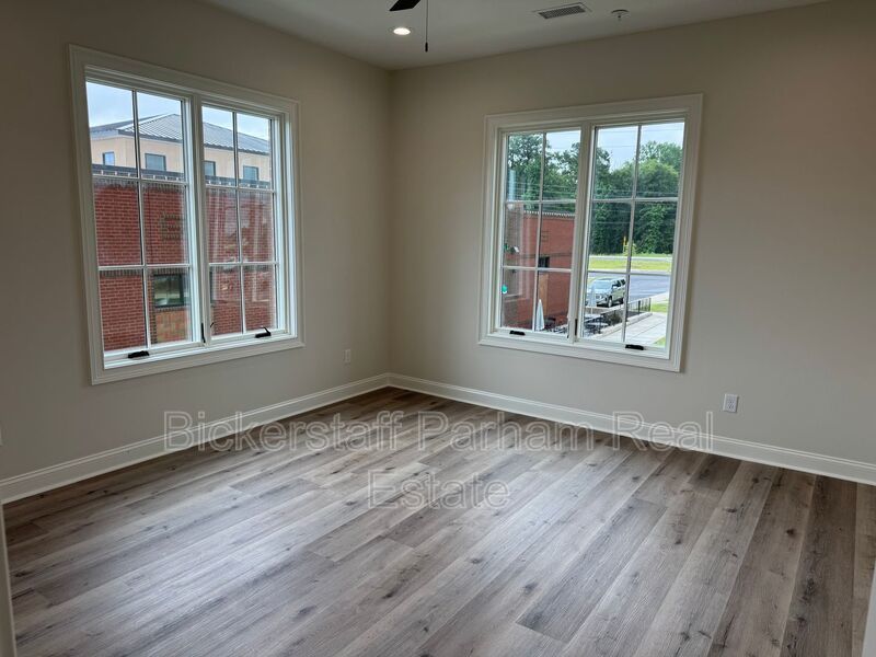 New Condo at The Village Of Green Island property image