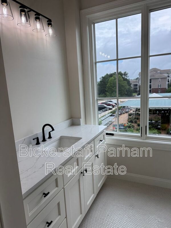 New Condo at The Village Of Green Island property image