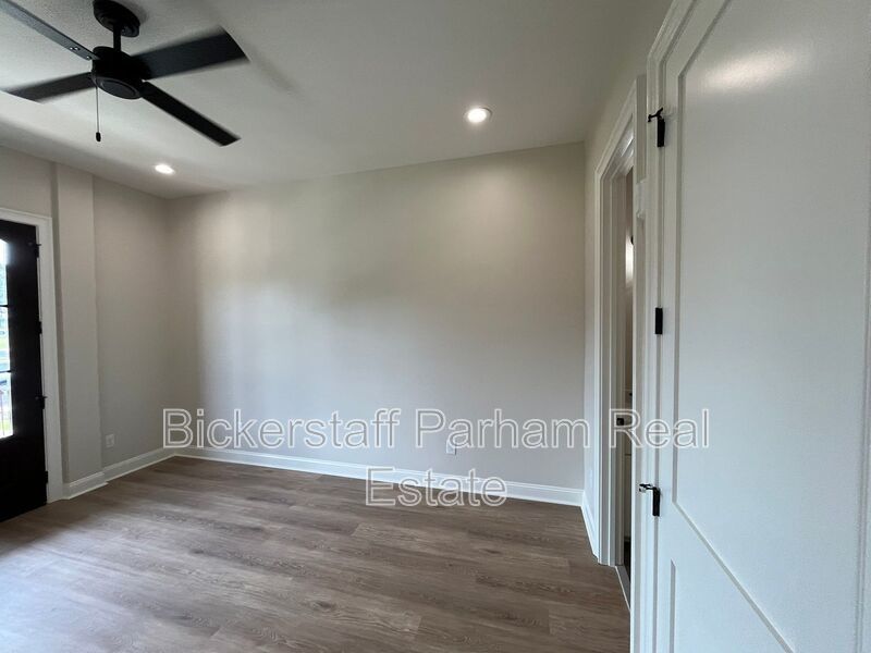 New Condo at The Village Of Green Island property image