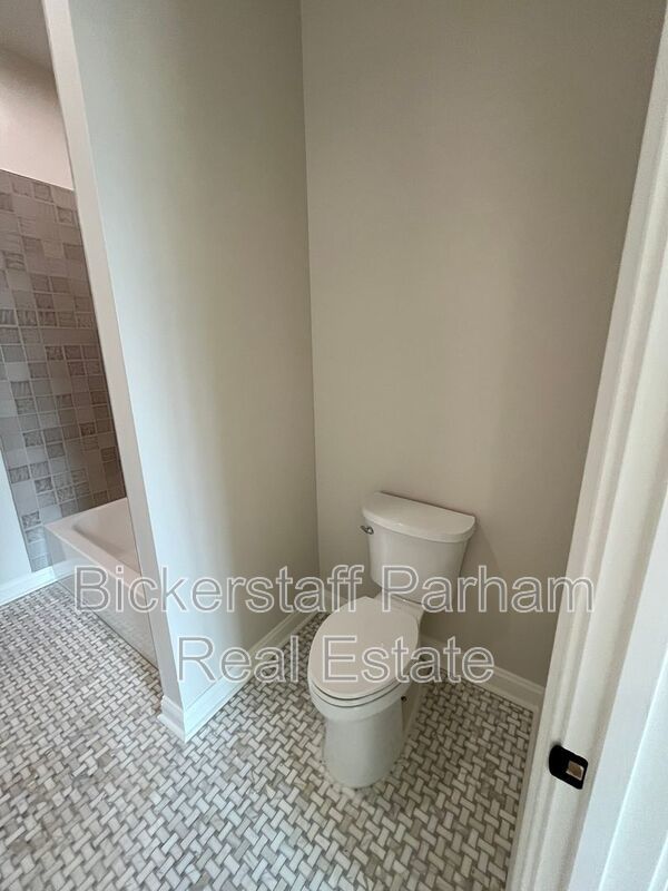 New Condo at The Village Of Green Island property image