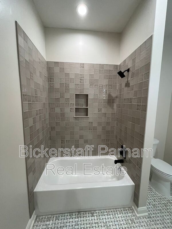 New Condo at The Village Of Green Island property image