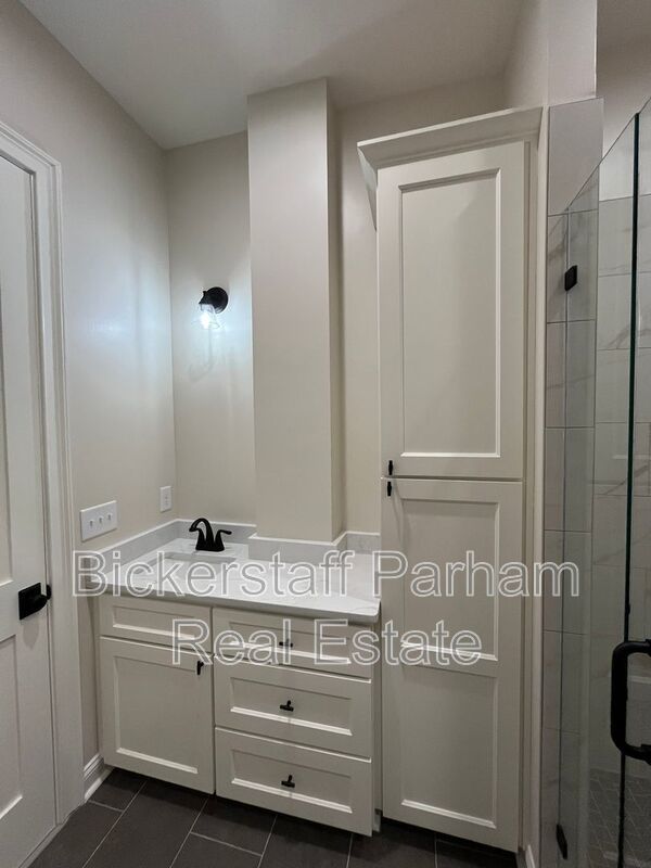 New Condo at The Village Of Green Island property image