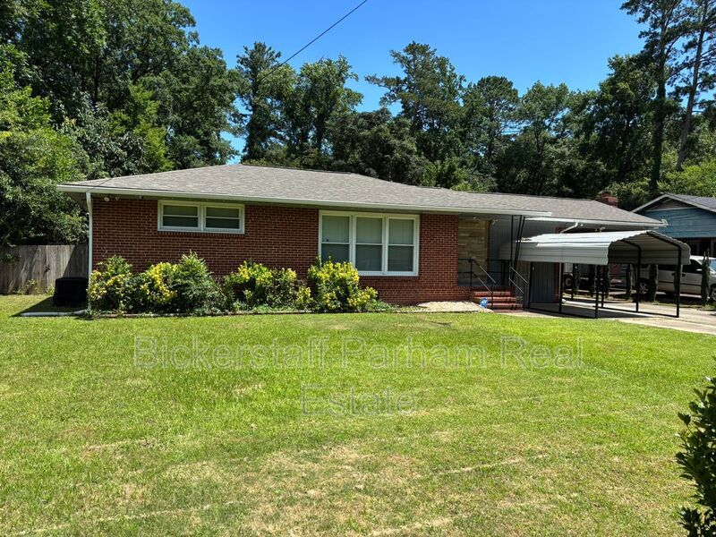 Welcome to this 1,692 sq ft Columbus, GA home offering 3 bedrooms and 1.5 bathrooms property image