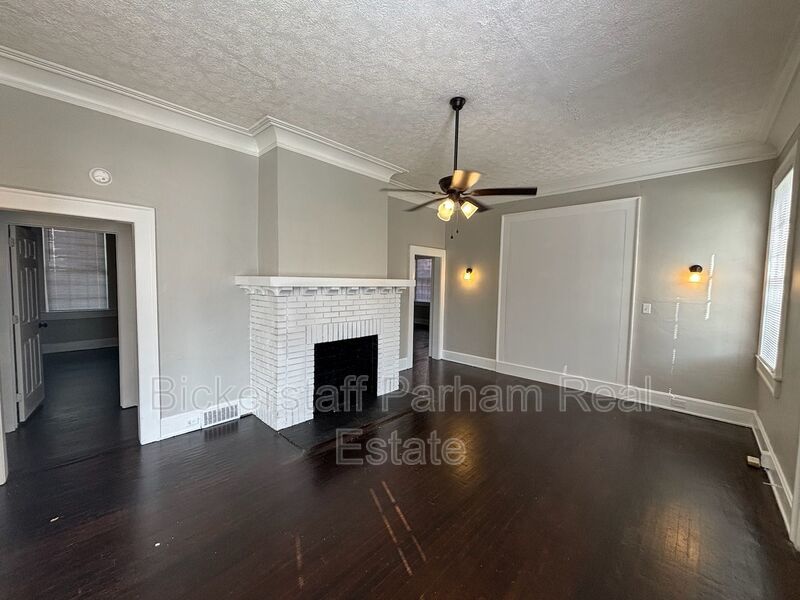 Unique 2 Bedroom 1 Bath In Midtown property image