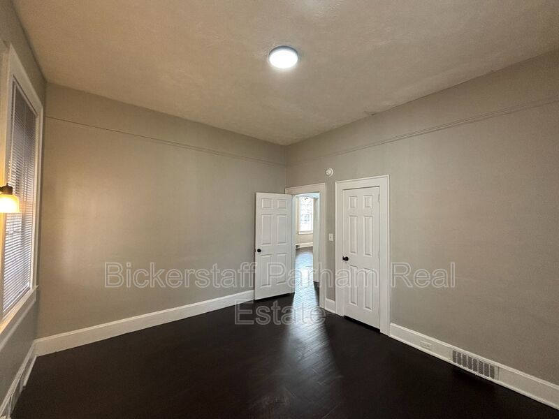 Unique 2 Bedroom 1 Bath In Midtown property image