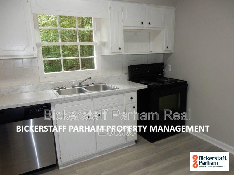 Cute Little Cottage in the Woods!! Located in Salem, Alabama. property image