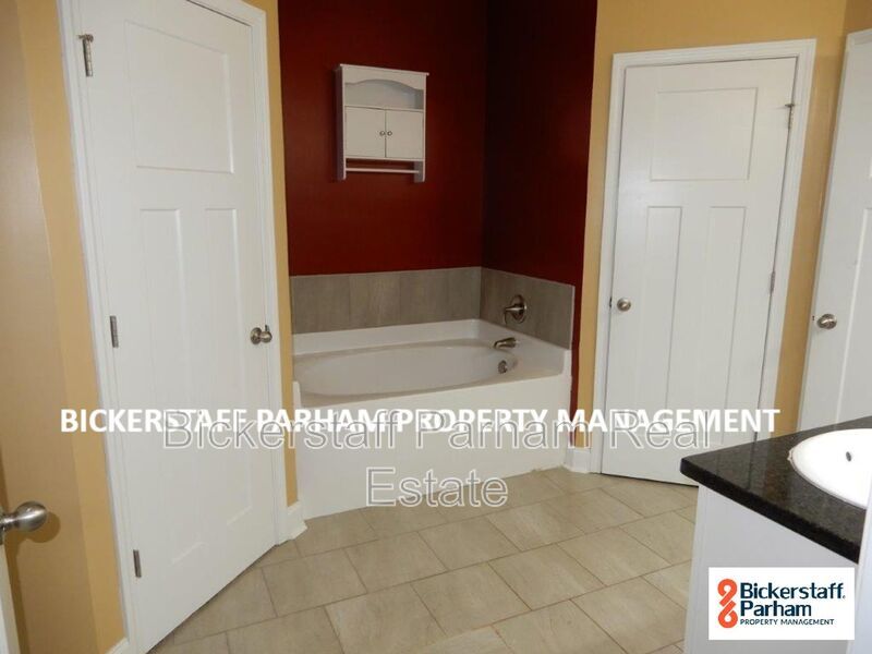 Updated home with an open floor plan, must see! property image