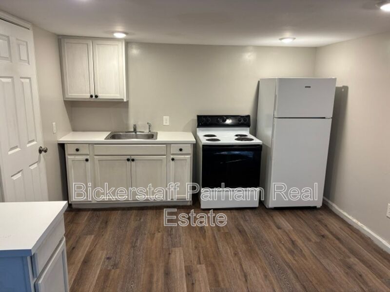 817 1/2 Unit A Blandford property image