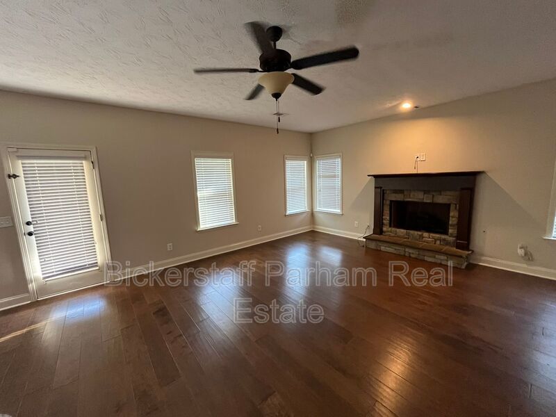 Beautiful 4 Bedroom 2.5 Bath property image