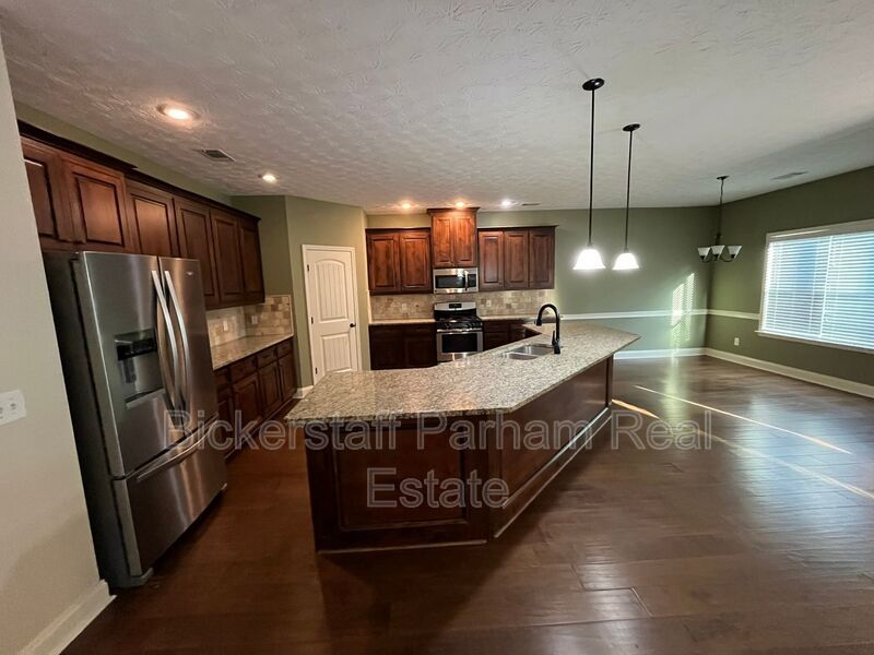 Beautiful 4 Bedroom 2.5 Bath property image