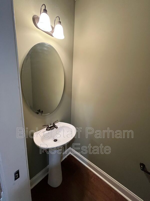 Beautiful 4 Bedroom 2.5 Bath property image