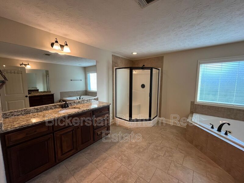 Beautiful 4 Bedroom 2.5 Bath property image