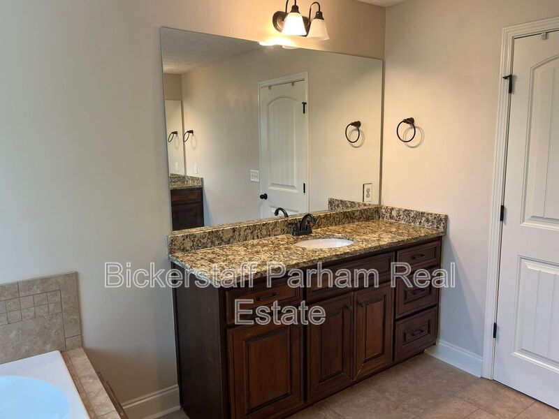 Beautiful 4 Bedroom 2.5 Bath property image