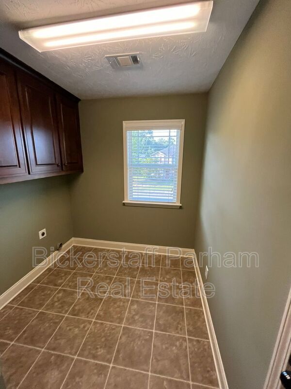 Beautiful 4 Bedroom 2.5 Bath property image