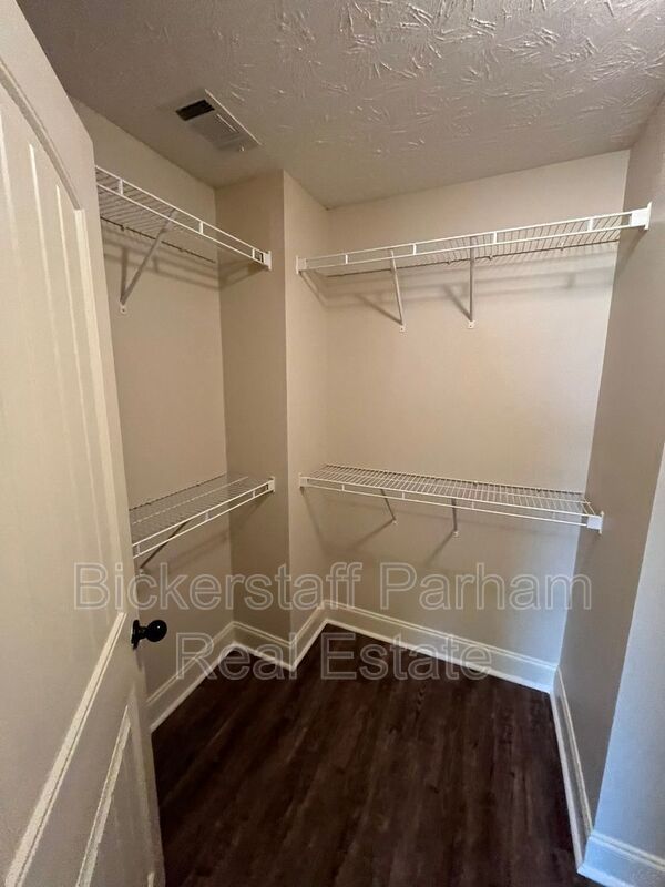 Beautiful 4 Bedroom 2.5 Bath property image