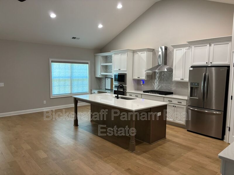311 Mulberry Crossing Drive property image