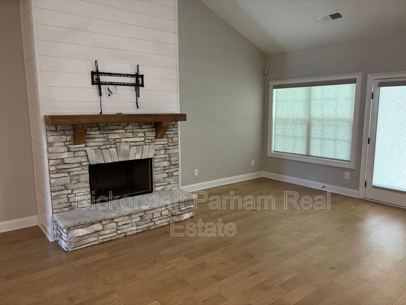 311 Mulberry Crossing Drive property image