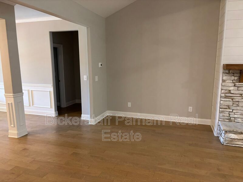 311 Mulberry Crossing Drive property image