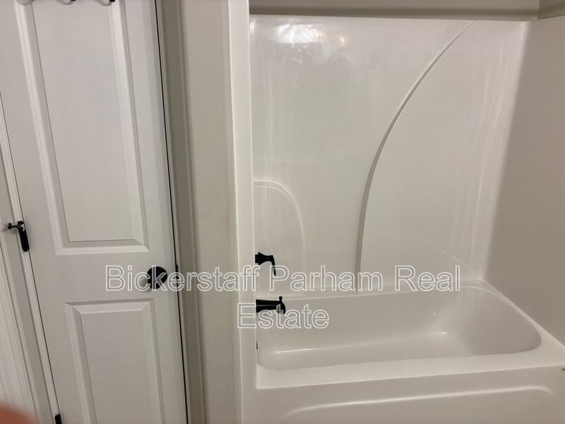 311 Mulberry Crossing Drive property image