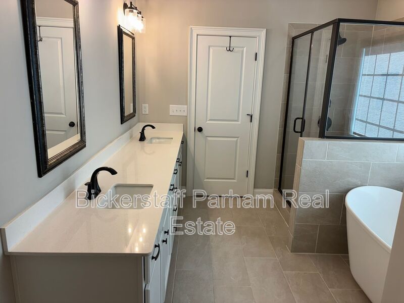 311 Mulberry Crossing Drive property image