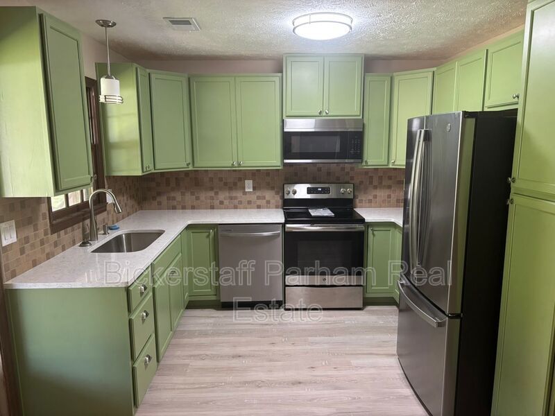 Beautiful Home Located in Fortson property image