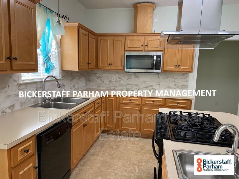 Charming 4-Bedroom Fortson Home with Bonus Room & Double Garage! property image
