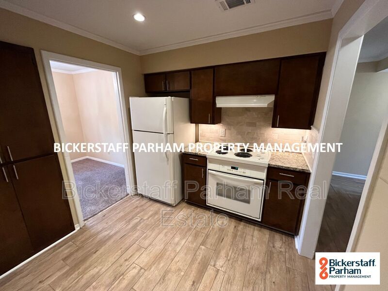 Beautiful 2 Bedroom Condo property image