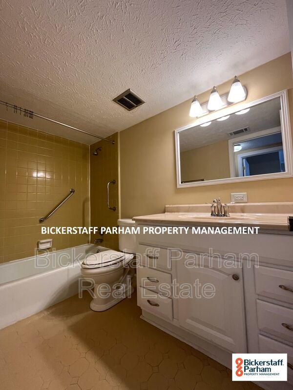 Beautiful 2 Bedroom Condo property image