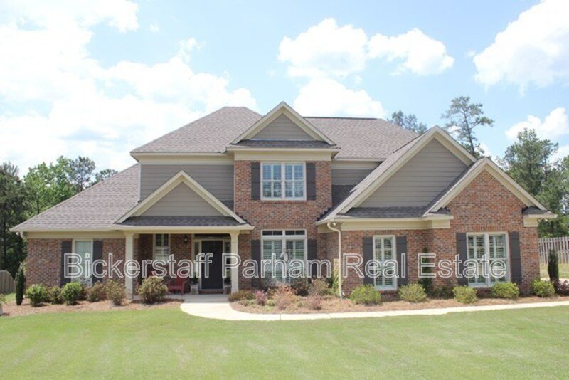The Perfect 4BR Home with Bonus Space & Community Pool property image