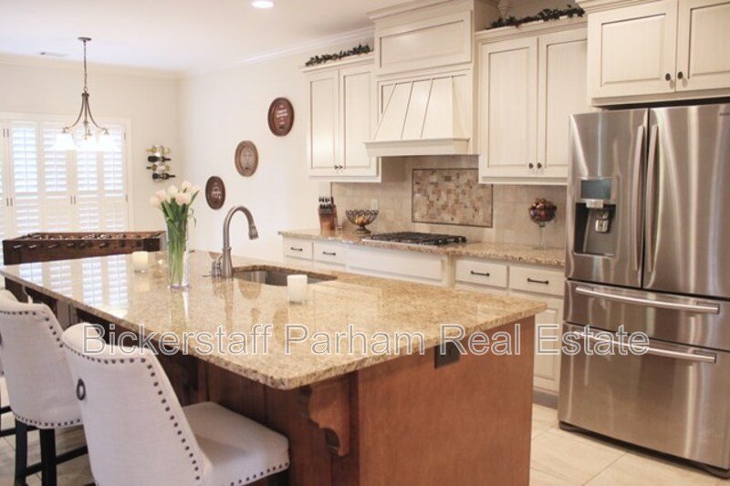 The Perfect 4BR Home with Bonus Space & Community Pool property image