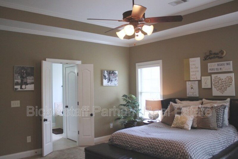 The Perfect 4BR Home with Bonus Space & Community Pool property image