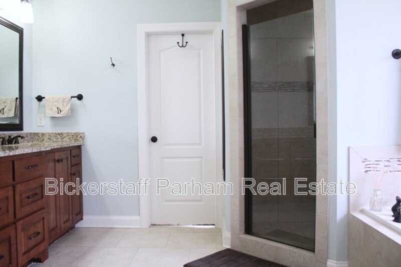 The Perfect 4BR Home with Bonus Space & Community Pool property image