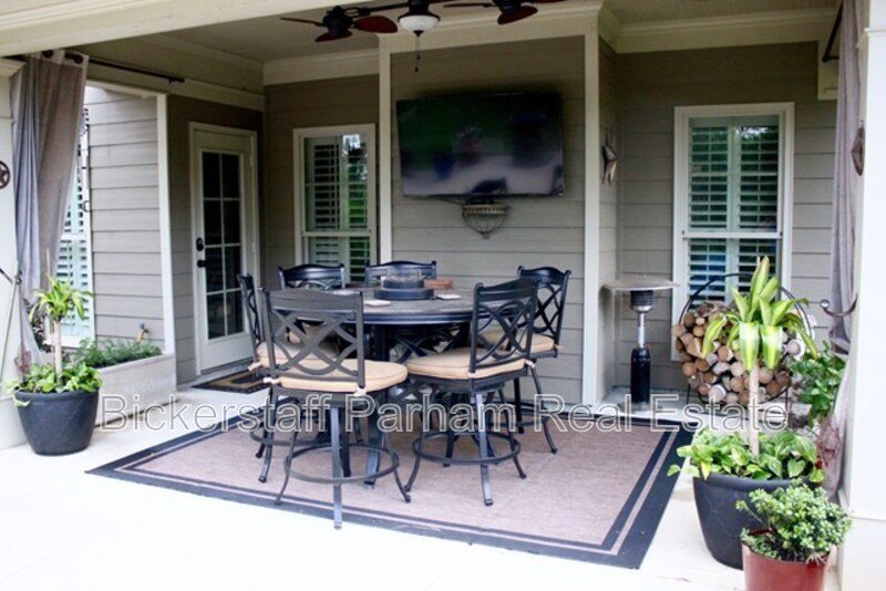 The Perfect 4BR Home with Bonus Space & Community Pool property image