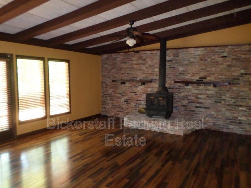 Beautiful Lake Home! property image