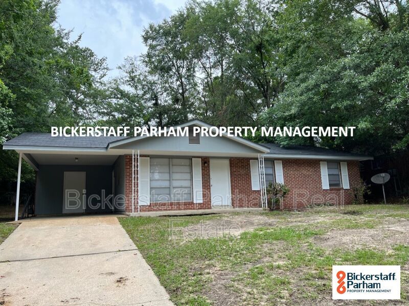 $895 Gets You More! 3BR Home with Yard, Carport & Storage property image